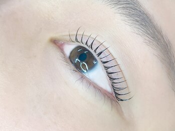 ウィンジュリー(Winjury)/まつげパーマ根元立ち上げカール