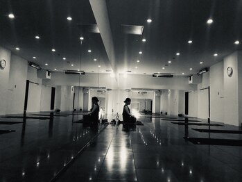 ナグヨガスタジオ イオンモールナゴヤドーム前店(NAG YOGA STUDIO)/大人気！アロマを使用したヨガ