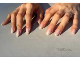 シアーホワイトネイル