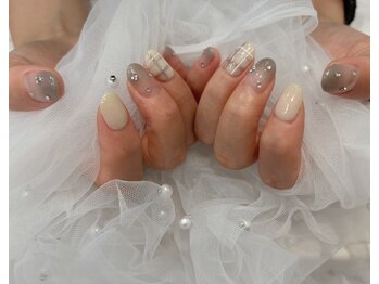 ガーリーネイル