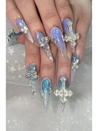 ブルーの氷姫ネイル