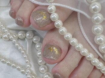 ハニービービー(Honey Bee Bee)/ゴールドポイントフットネイル