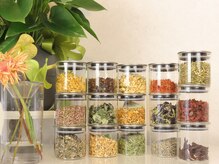 ユゲ(Yug.E)の雰囲気(30種類以上のハーブからお客様に合わせてブレンドいたします)