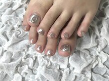 【フットネイル】サンプルから選べるデザインも！フットネイル初めてさんも大歓迎◎
