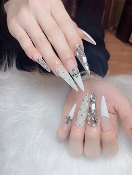 クイーンネイル(Queen Nail)/