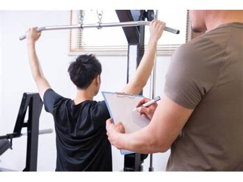 バンクフィットネス(Bank fitness)の写真/《６０分パーソナルトレーニング　¥4000》専属トレーナーがマンツーマンでトレーニング☆月額プランもあり