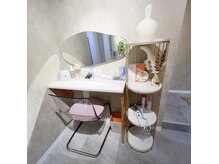 エイシスグロウ(asis glow.)の雰囲気（ドレッサーもご用意しております♪アイロンやコスメもあります♪）