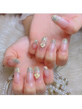 シュシュ ルージュ(chouchouRouge)/ストーン埋め尽くしフレンチ