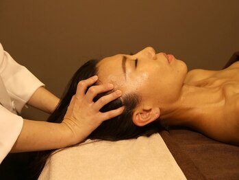 ロマエモイ(ROMA et MOI)/ヘッドスパ＋上半身マッサージ