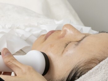 スーン(soon)の写真/【結果重視の肌質改善！】お肌のお悩みを抱えた大人女性に大人気♪今までのお肌に戻らないシミケア！