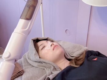 プライベートサロン シア(shia)の写真/落ち着くプライベート空間★毛穴でお悩みの方に1度で効果抜群つるつるお肌に!毛穴エクストラクション￥8700