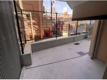 菫鍼灸院/エレベーター、駐輪場あります