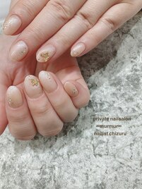 蝶々パーツネイル