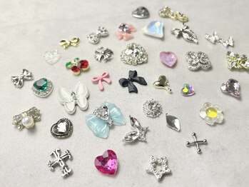 エニィ(Any)の写真/【品揃え豊富なパーツで自由自在☆】嬉しいつけ放題メニューもあり♪ご自身でパーツのお持ち込みも可能◎