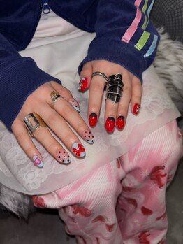 ウズ(UZU)/いちごネイル