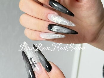 ランラン 池袋(RanRan)/黒×十字架個性派