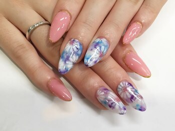 ビービーネイル(BB)/フラワー柄♪