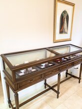 スキンケアサロン ベル(Bell)/1階 エントランス ショウケース