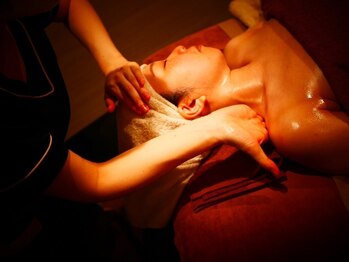 ネム リゾート アンサンブル 本厚木(NEMU RESORT ensemble)の写真/楽にならない首肩こり…原因は【脳疲労】?!諦めていた慢性疲労も“脳を休める”ドライヘッドスパで解消◎