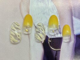 【8600円】オシャレな柄ネイル☆