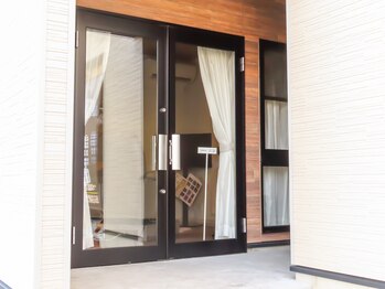 ミニマル(minimal)/玄関先