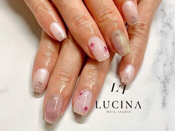 ネイルスタジオ ルキナ(LUCINA)/T-037 大人可愛いフラワーネイル