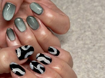 ターンネイルスタジオ 中央林間(TURN nail studio)の写真/垢抜けニュアンスネイル・モチーフデザインも理想に合わせ実現！マグネットカラー数も豊富！自爪育成も◎