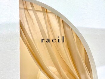 ラシル 掛川店(racil)の写真/《何度でもパリジェンヌ￥4000》ご友人・ご家族と一緒にご来店◎汗や暑さにも負けない上向きまつ毛へ！