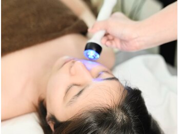 満芳庭 高田馬場 下落合店の写真/手技×ハイパーナイフで徹底小顔★キュッと引上げリフトUP↑【小顔コルギ+小顔ハイパーナイフ80分 ¥6980】