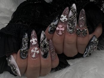アビス(Abyss)の写真/1級ネイリスト在籍◆拘りアートで"魅せる"指先を叶えます*ガーリー/ゴテゴテ/y2k/ダークなdesignは当店へ