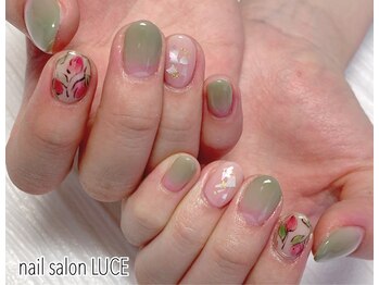 ルーチェ(LUCE)/チューリップネイル