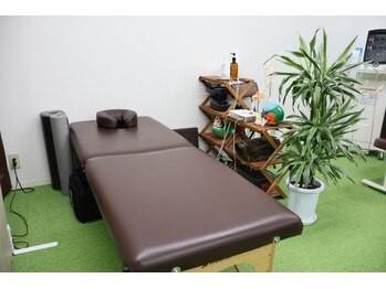 いつき整骨院/電気施術ベッド