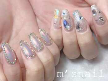 キラキラビジューネイル