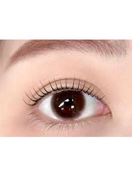 ナチュラル上品な目元にしたい