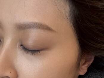 依-より- 【糸脱毛/顔脱毛/スレッディング/眉毛/まゆげ/アイブロウ/ヘッドスパ】の写真/≪糸脱毛◆スレッディング≫眉毛スタイリング＋全顔脱毛＋ヘッドスパの贅沢３セットがおすすめ◎