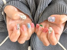 ロー(LOWE)/春っぽい手書きアートがたくさん