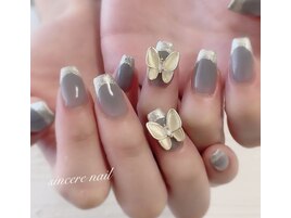 バタフライネイル