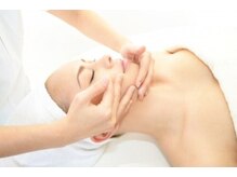 イシス ジェニー マルヤマクラス店(ISIS Genny)/ライセンス修得者が担当致します