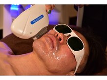 プレシャス(Precious)/その髭いつまで剃りますか？