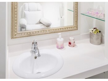 まつげエクステ専門店 シークレット アイ 本郷店(SECRET EYE)/メイクスペース