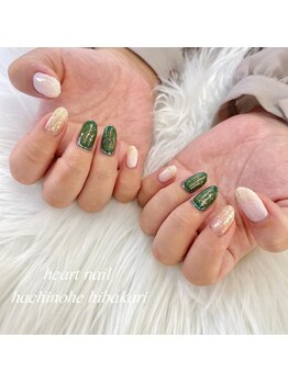 はあとねいる 八戸日計店/☆お客様グリーン×ラメネイル☆