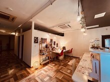り～くす 大泉店の雰囲気（受付カウンター。施術後の雑談も楽しみのひとつです(*´ω｀*)）