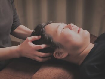 めぐり/ウカ(Uka)の写真/目の奥のズーンと重い疲れに。頭のツボと筋肉を捉える匠の技で、視界クリア＆顔色もトーンアップ！