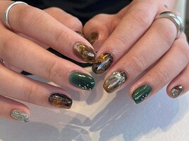 色味を重ねて深みニュアンス
