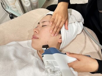 メディカルエステ アンボーテの写真/引き締まった肌に！【レモンボトル脂肪分解！脂肪へアプローチ！小顔・たるみケア】細胞活性持続で弾力UP♪