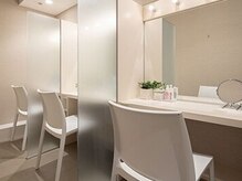 シーズ ラボ 名古屋駅前店/メイクブース