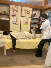 子育てママの整体サロン/施術の様子