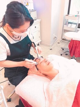 ハッピービューティーサロン じゆう(Happy Beauty Salon J∞YOU)の写真/岡山で珍しい【eyeケアエステ】メニューの登場です！eyeケア専用マシンで気になるお目元を徹底アプローチ☆