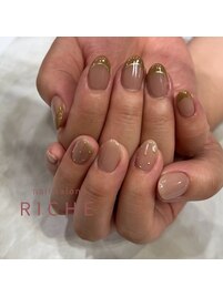 大人アシンメトリーネイル