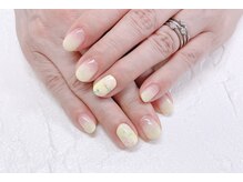 モモ(MOMO)/夏のフラワーネイル